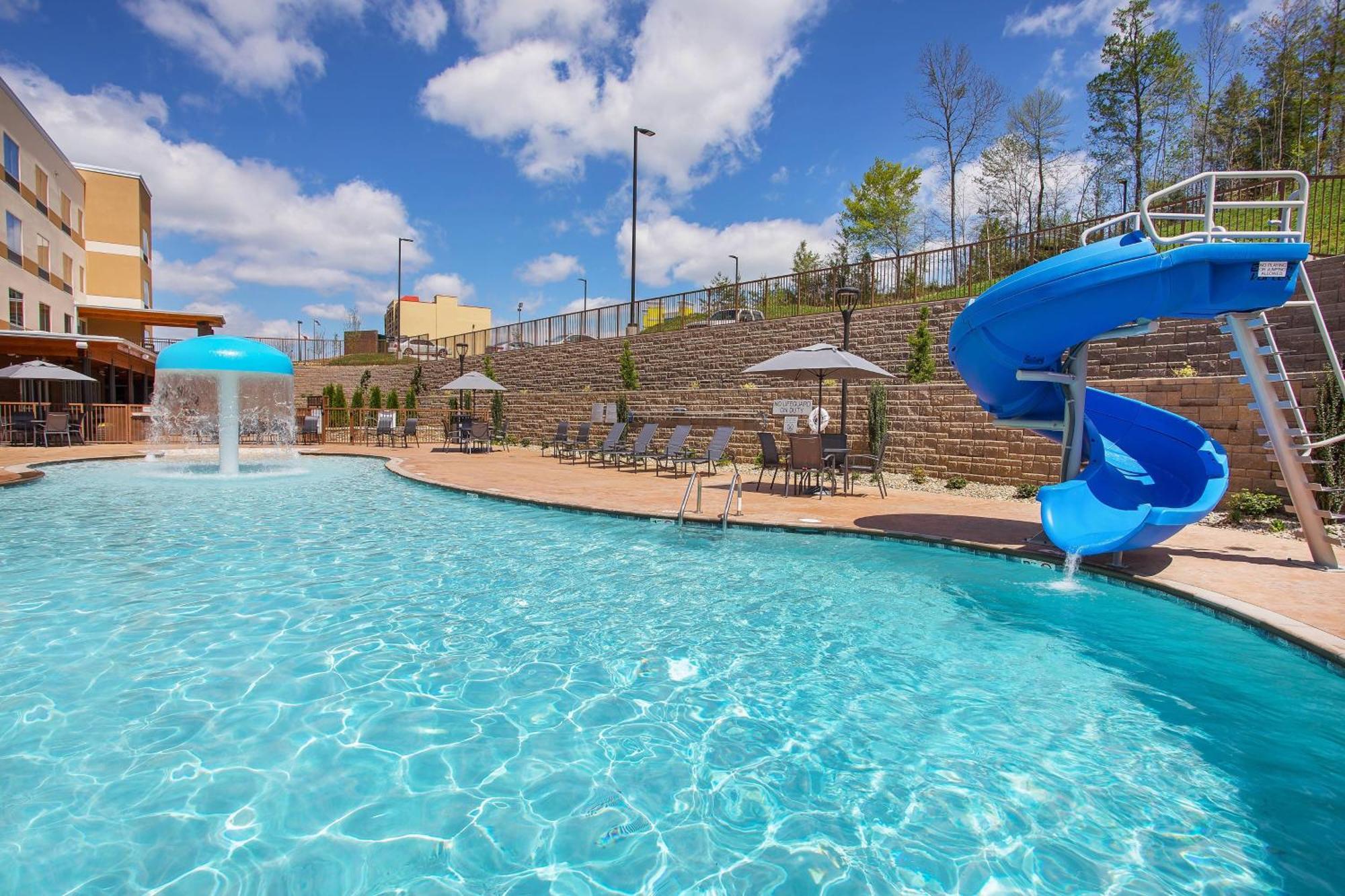 Fairfield Inn & Suites By Marriott Pigeon Forge Exterior photo