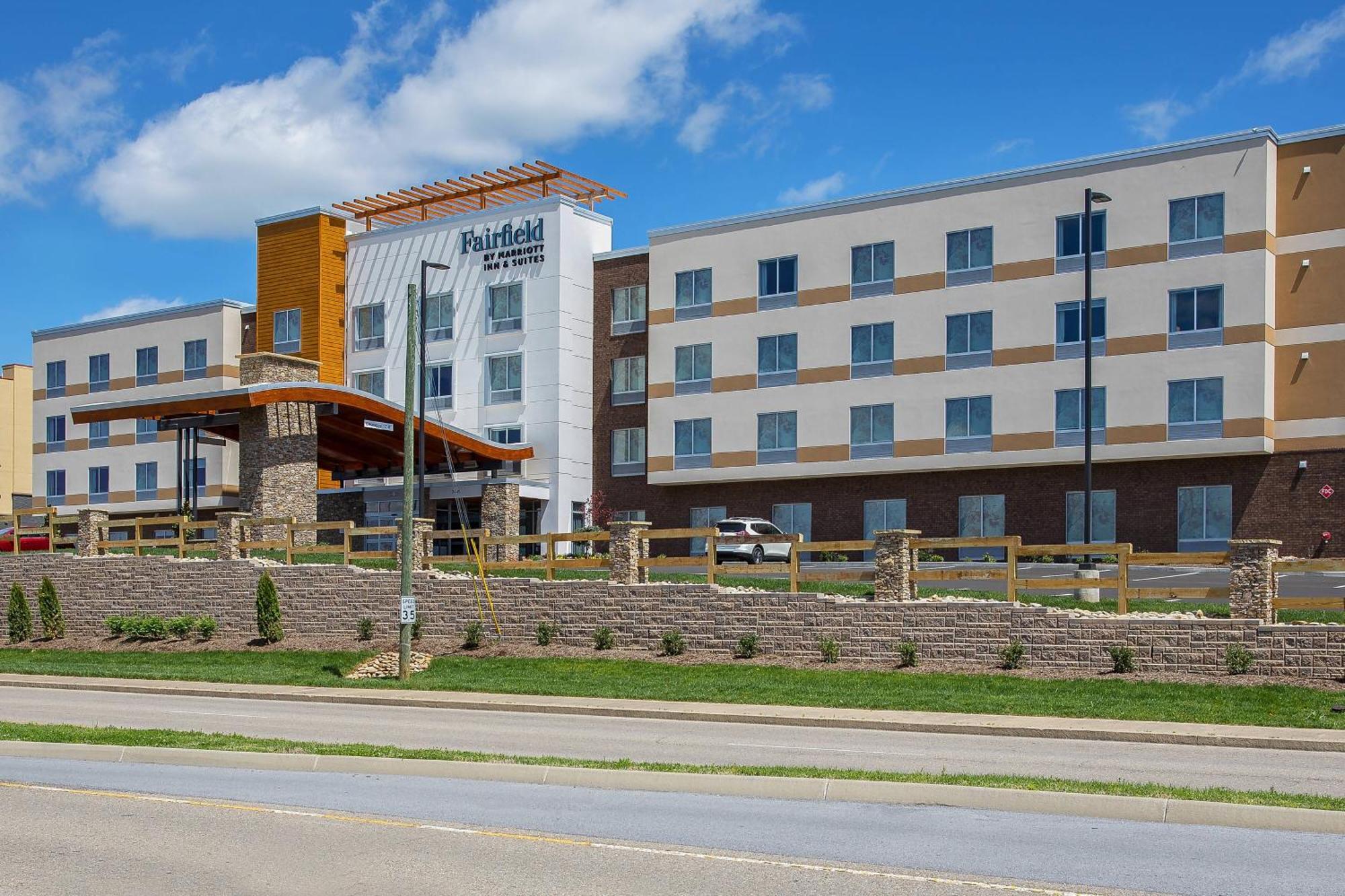 Fairfield Inn & Suites By Marriott Pigeon Forge Exterior photo